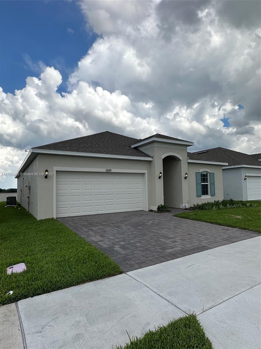 Picture of 1309 Tupelo Trail, Orlando, FL 33844