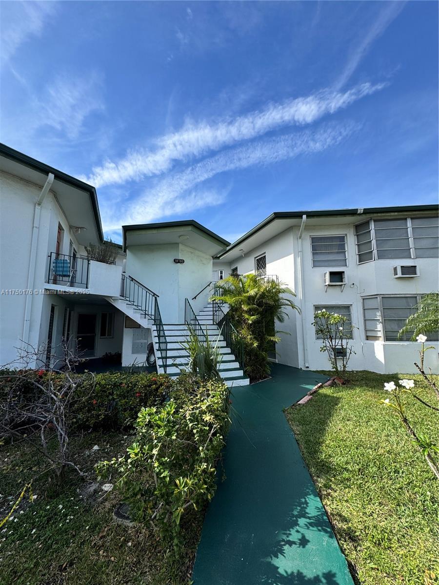 Picture of 18780 NE 18Th Ave # 222, Miami, FL 33179