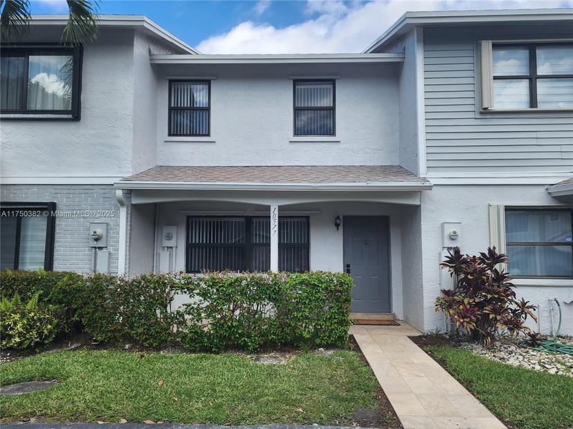 Picture of 10577 NW 8Th St, Pembroke Pines FL 33026