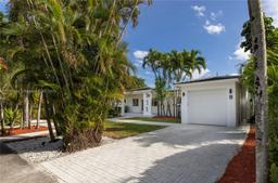 Picture of 380 Morningside Dr, Miami Springs, FL 33166