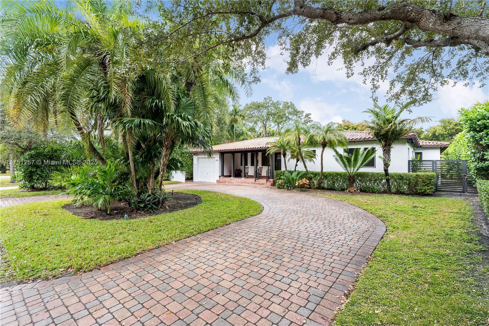 Picture of 1133 Placetas Ave, Coral Gables, FL 33146