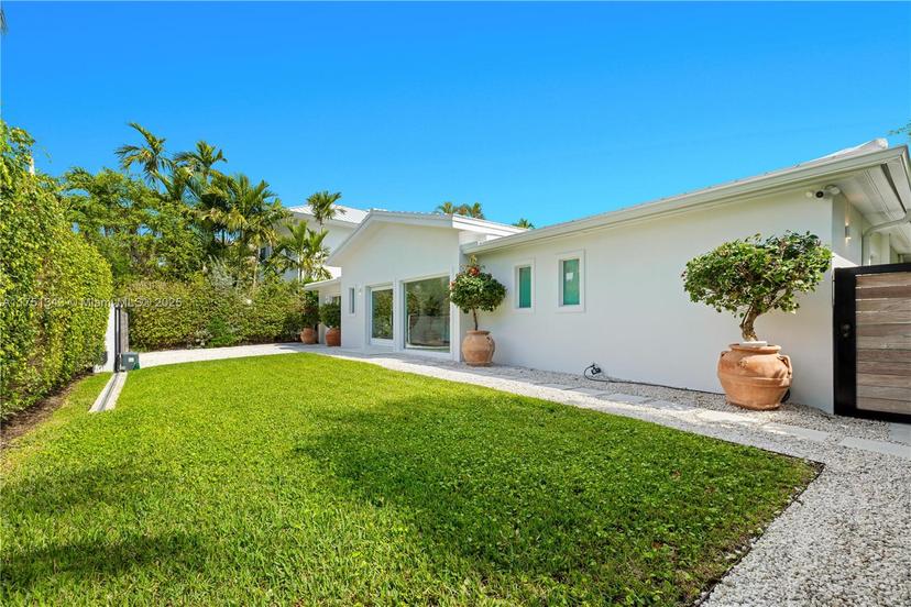 Picture of 561 Allendale Rd, Key Biscayne FL 33149