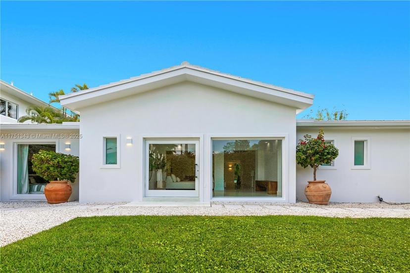 Picture of 561 Allendale Rd, Key Biscayne FL 33149