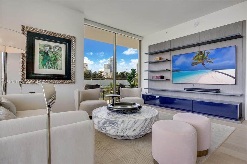 Picture of 300 Collins Ave # 4D, Miami Beach FL 33139