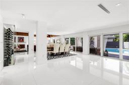 Picture of 9473 NW 49Th Doral Ln, Doral, FL 33178