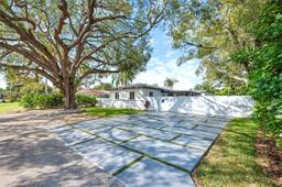 Picture of 11102 NE 9Th Ct, Biscayne Park, FL 33161