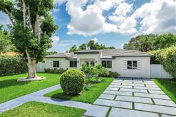 Picture of 11011 NE 9Th Ct, Biscayne Park, FL 33161