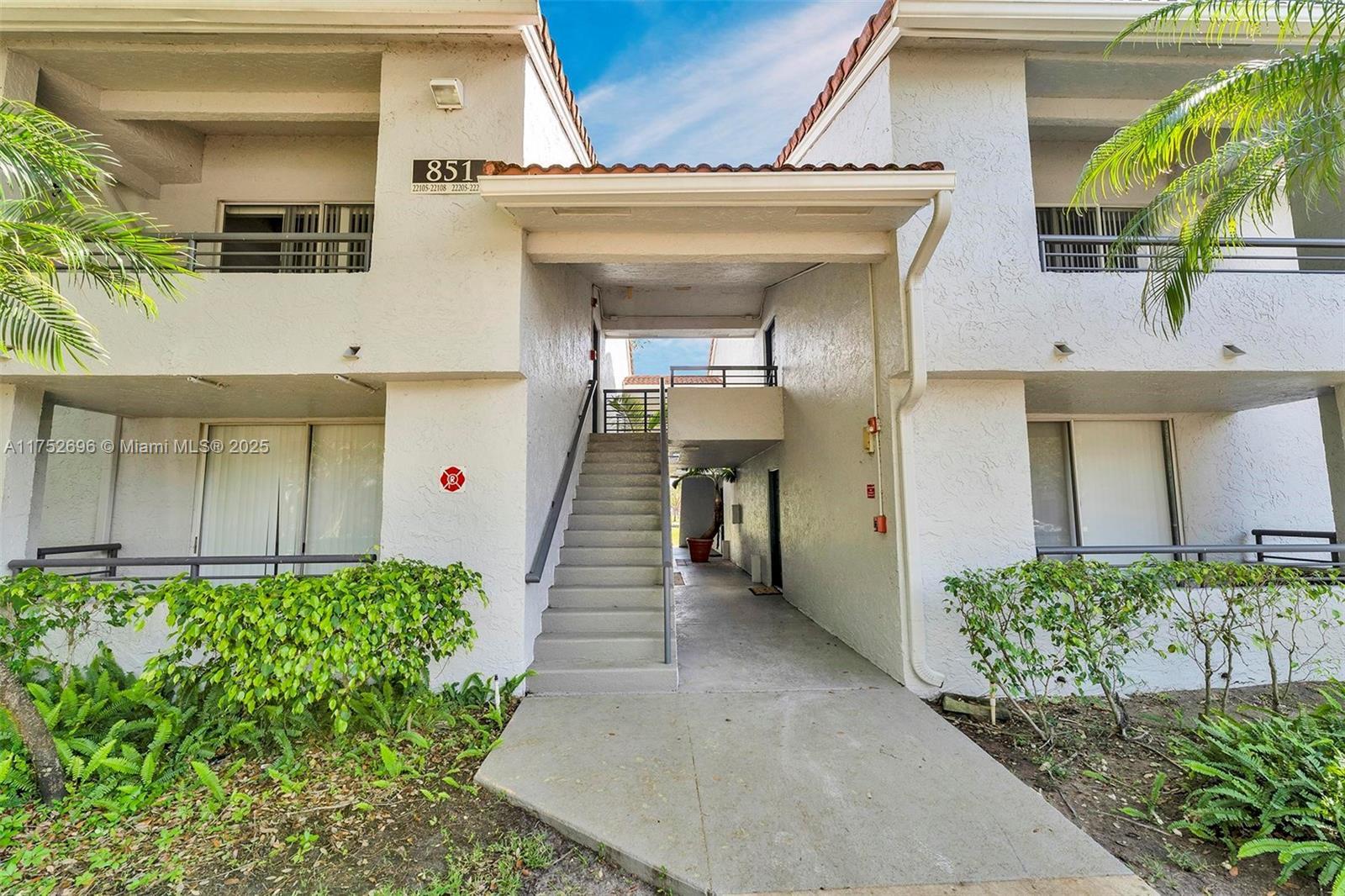 Picture of 851 Lyons Rd # 22105, Coconut Creek, FL 33063