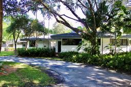 Picture of 7261 SW 134Th Ter, Pinecrest, FL 33156