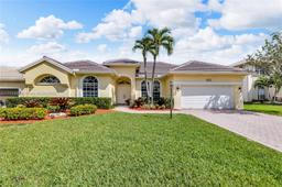 Picture of 6922 E Mariposa Cir E, Pembroke Pines, FL 33331