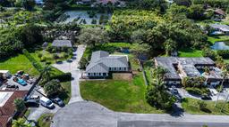 Picture of 4281 SW 109Th Ave, Davie, FL 33328