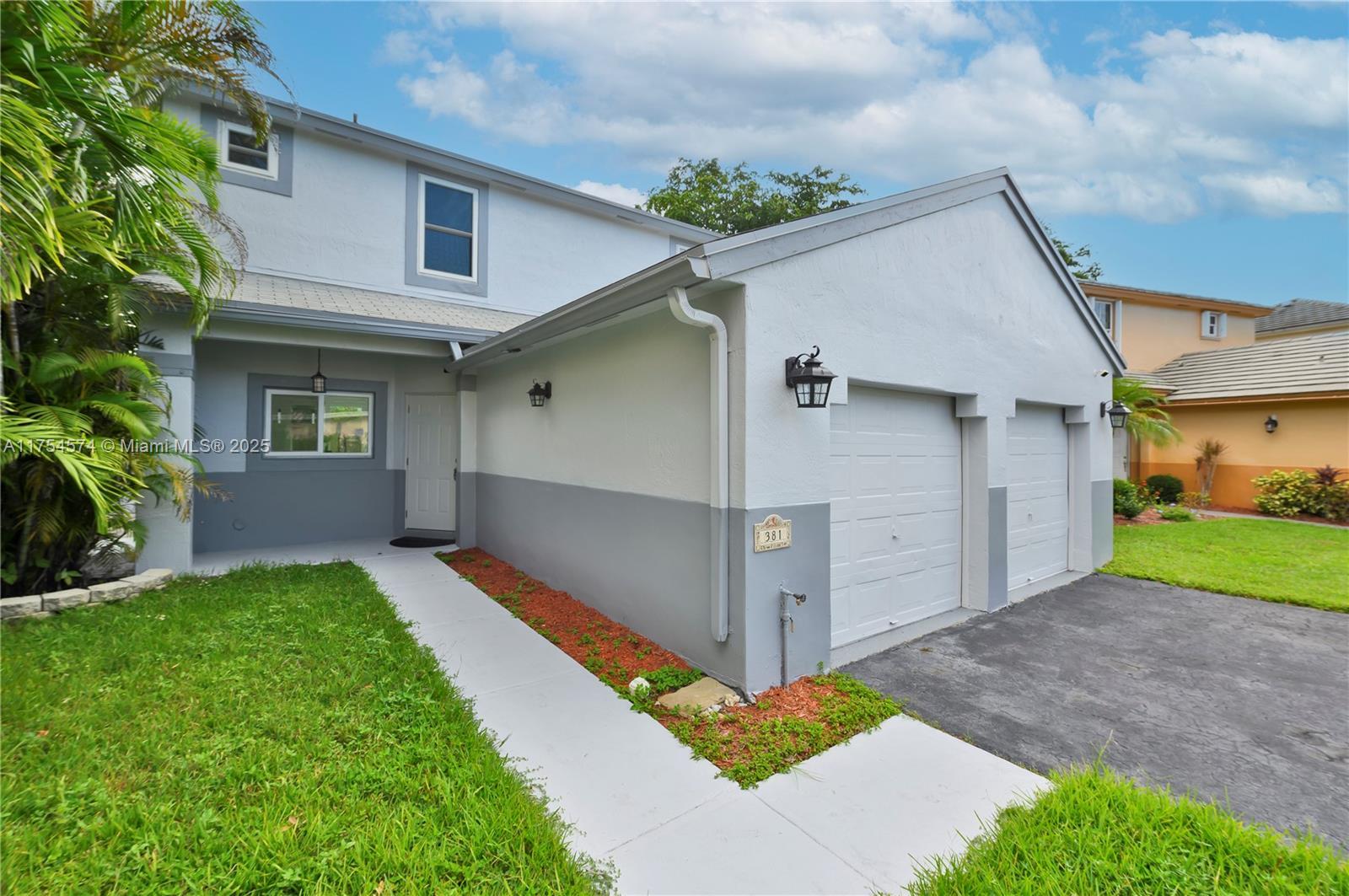 Picture of 381 NW 207Th Ave, Pembroke Pines, FL 33029