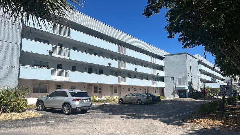 Picture of 3725 NE 169Th St # 400, North Miami Beach FL 33160