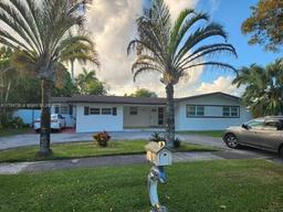 Picture of 18800 Lenaire Dr, Cutler Bay, FL 33157