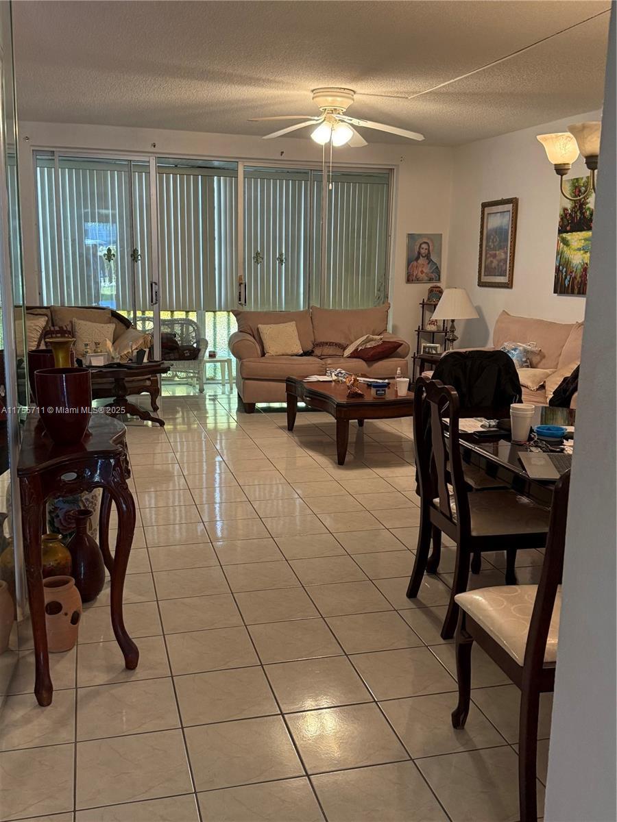 Picture of 18555 NE 14Th Ave # B, Miami, FL 33179