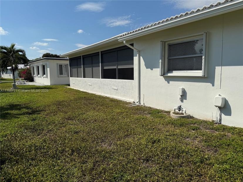 Picture of 6810 NW 75Th Dr, Tamarac FL 33321