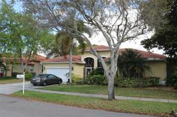 Picture of 2905 Fairways Dr, Homestead, FL 33035