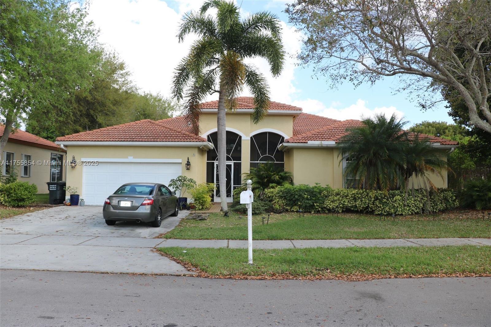 Picture of 2905 Fairways Dr, Homestead, FL 33035