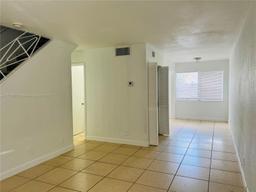 Picture of 4705 NW 9Th Dr # 4705, Plantation, FL 33317