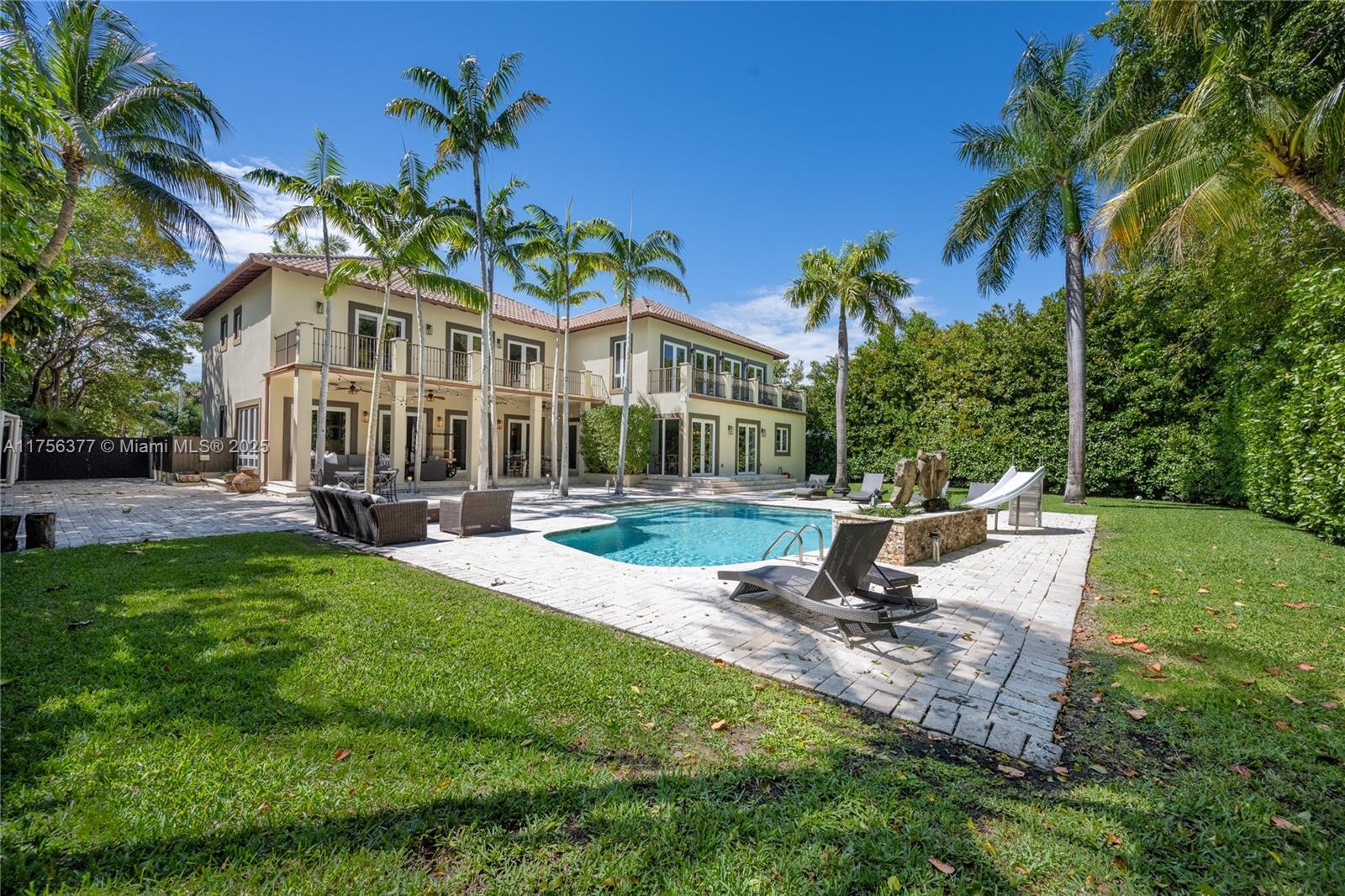 Picture of 31 Island Dr, Key Biscayne, FL 33149