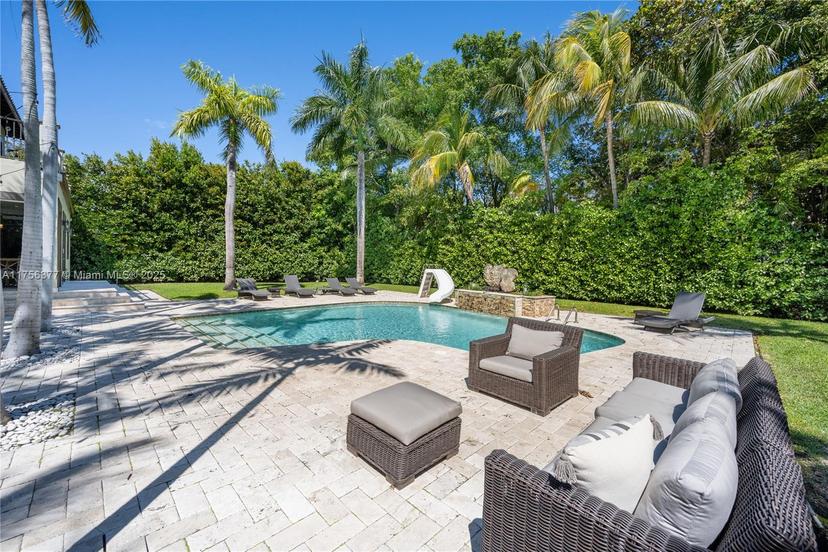 Picture of 31 Island Dr, Key Biscayne FL 33149