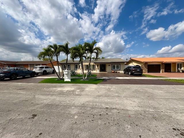 Picture of 1732 SW 104Th Pl, Miami FL 33165