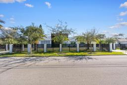 Picture of 11220 SW 95Th St, Miami, FL 33176