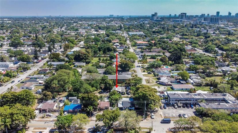 Picture of 2743 Pierce St, Hollywood FL 33020