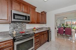 Picture of 9410 N Hollybrook Lake Dr # 109, Pembroke Pines, FL 33025