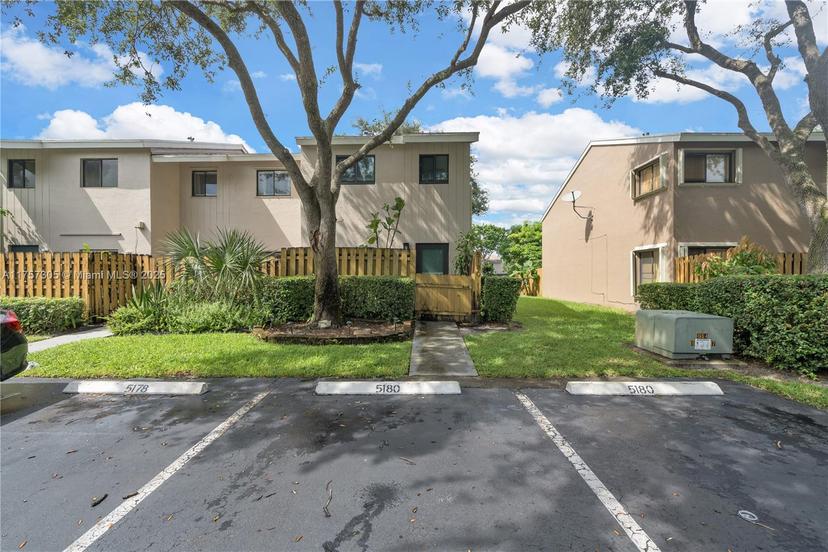 Picture of 5180 S University Dr # 5180, Davie FL 33328