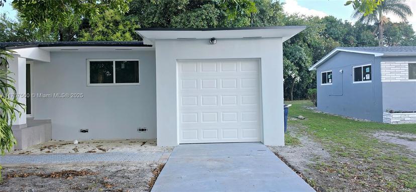 Picture of 2530 NW 111Th St, Miami FL 33167