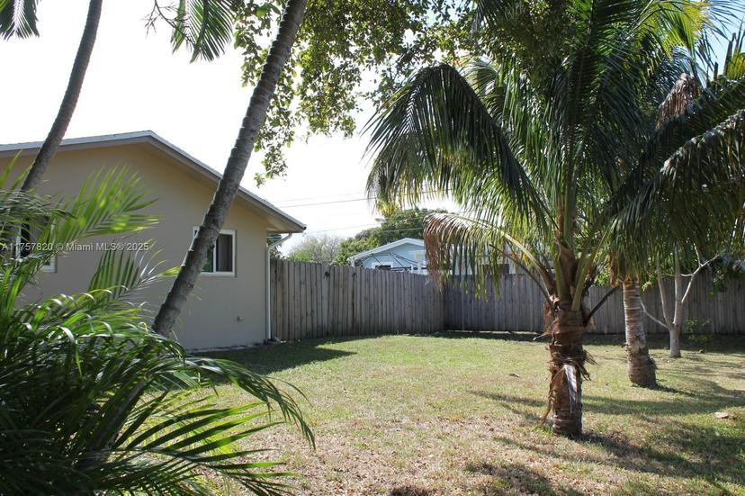 Picture of 1910 SW 98Th Ter, Miramar FL 33025