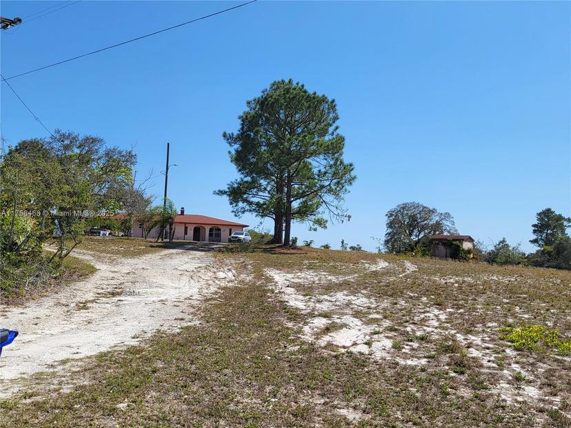 Picture of 21 Gould Road E, Lake Placid FL 33960