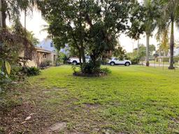 Picture of 160 NW 158Th St, Miami, FL 33169