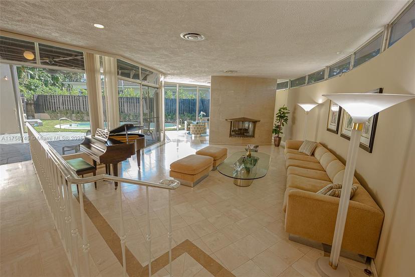 Picture of 4595 N Michigan Ave, Miami Beach FL 33140