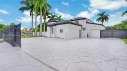 Picture of 15510 SW 152Nd Ter, Miami, FL 33187