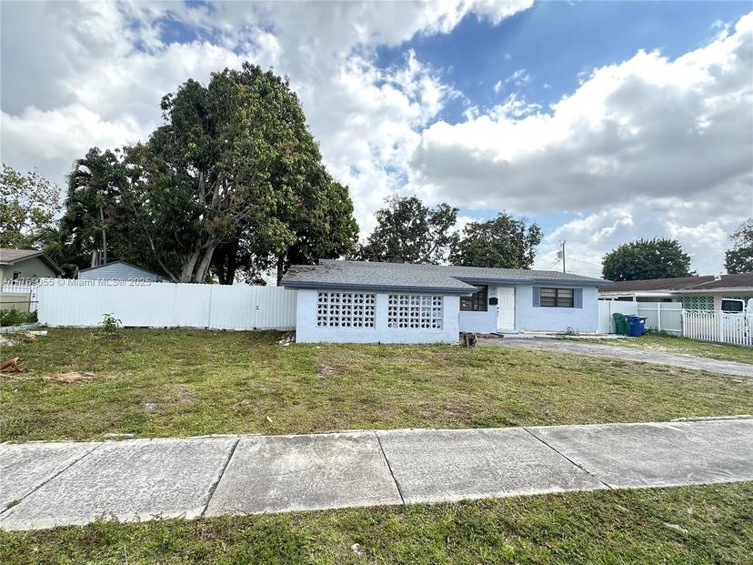 Picture of 18931 NW 42Nd Ct, Miami Gardens FL 33055