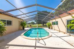 Picture of 19220 S Saint Andrews Dr, Hialeah, FL 33015