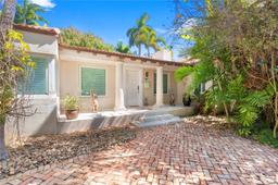 Picture of 33 S Royal Poinciana Blvd, Miami Springs, FL 33166