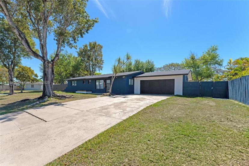 Picture of 16050 SW 281St St, Homestead FL 33033