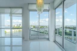 Picture of 7910 Harbor Island Dr # 1211, North Bay Village, FL 33141