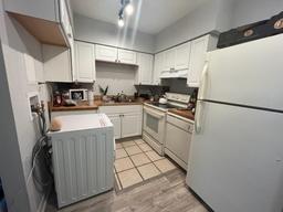 Picture of 5380 4Th Street N Unit 203, St Petersburg, FL 33703