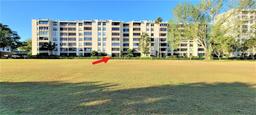 Picture of 2617 Cove Cay Drive Unit 107, Clearwater, FL 33760