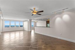 Picture of 5200 Brittany Drive S Unit 4-1102, St Petersburg, FL 33715