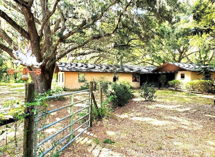 Picture of 5202 Shepard Lane, Polk City FL 33868