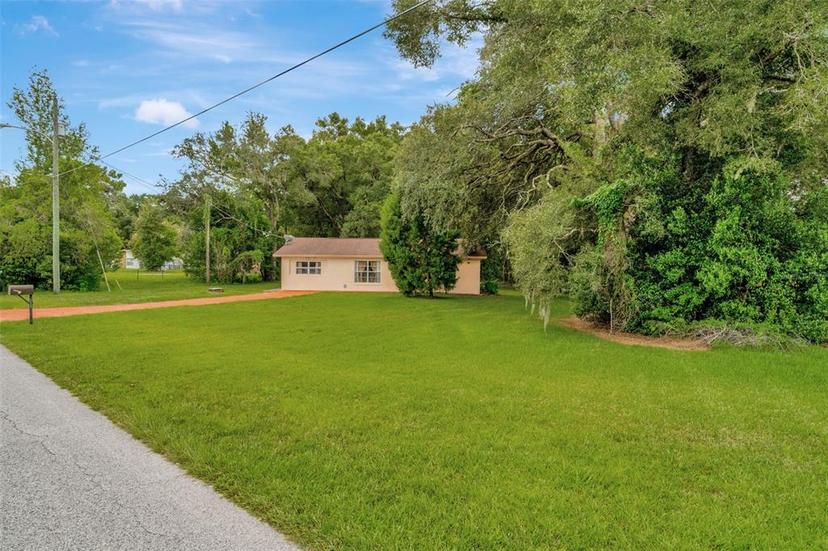 Picture of 33466 Westwood Dr Drive, Ridge Manor FL 33523