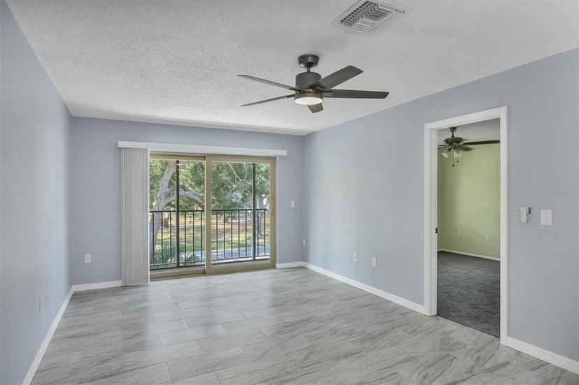 Picture of 529 Parkdale Mews Unit 529, Venice FL 34285