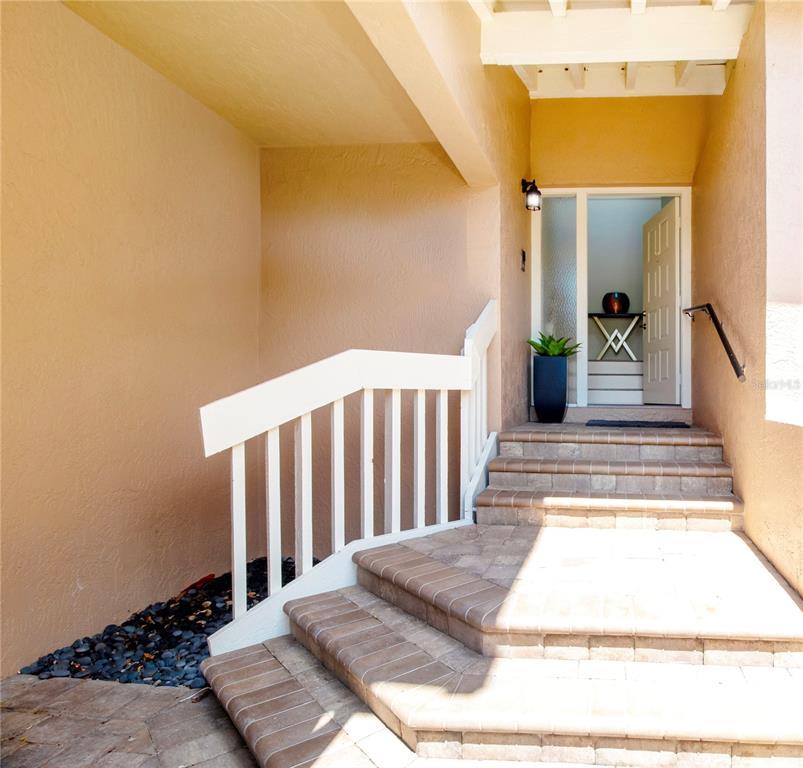 Picture of 5273 Heron Way Unit 202, Sarasota FL 34231