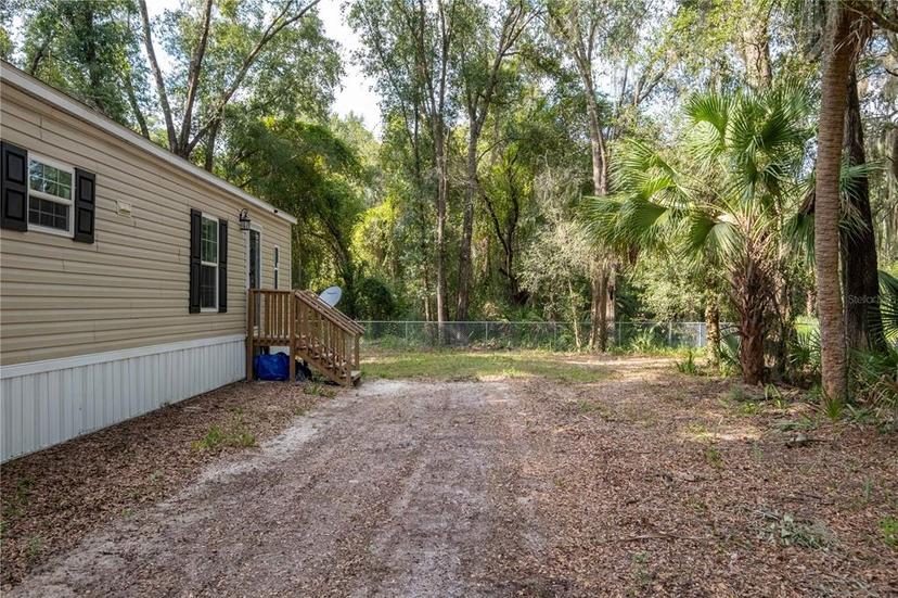 Picture of 235 Ashley Street, Hawthorne FL 32640