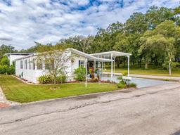 Picture of 10101 Airetop Avenue, Dade City, FL 33525